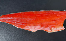 Filete de salmón rojo fresco del río Copper